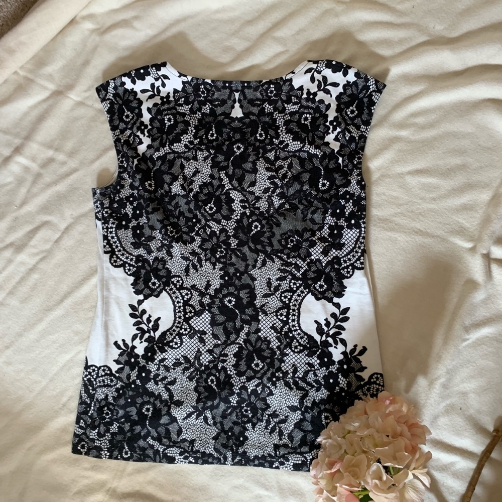 Floral Pattern Tank Top - Picture 5 of 6